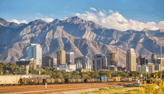 First-time home buyer couple in Utah exploring mortgage options